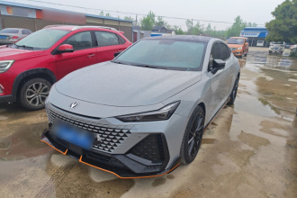 长安UNI-V 2023款 2.0T 锋速版