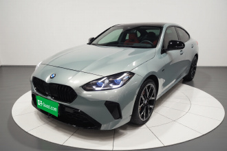 宝马2系 2025款 225L M运动曜夜套装