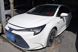 丰田 雷凌 2023款 智能电混双擎 1.8L 领先版