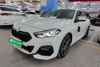 宝马2系(进口) 2023款 改款 225i 四门轿跑车 M运动曜夜套装