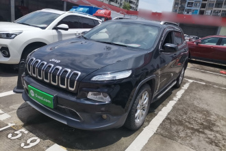 Jeep 自由光 2017款 2.0L 优越版