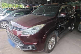 江铃 驭胜S350 2016款 2.0T 自动两驱汽油豪华天窗版5座