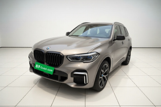 宝马X5 2022款 改款 xDrive 40Li M运动套装