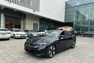 宝马i3 2024款 eDrive 40 L 曜夜运动套装