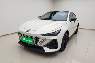 长安UNI-V 2022款 1.5T 尊贵型