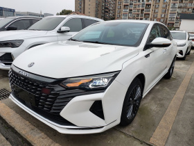 东风风神 奕炫MAX 2021款 1.5T 超炫潮爸版