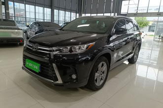 丰田 汉兰达 2021款 2.0T 四驱尊贵版 7座