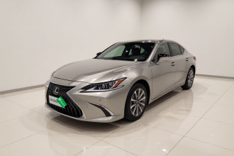 雷克萨斯ES 2021款 300h 卓越版