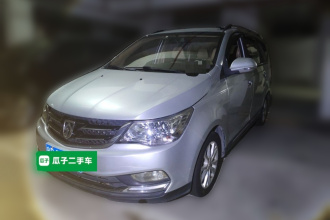 宝骏730 2016款 1.5L 手动舒适型 7座 国V