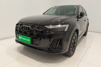 奥迪Q7 2024款 45 TFSI quattro S line黑武士型