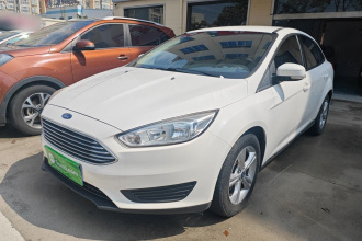 福特 福克斯 2018款 三厢经典 1.6L 手动舒适型智行版