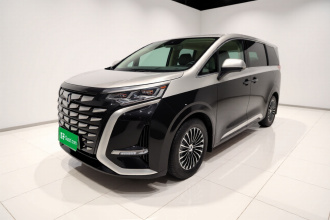 腾势D9 2022款 DM-i 970 四驱尊荣型