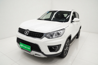 北京汽车 绅宝X35 2016款 1.5L 自动豪华版
