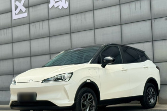 哪吒汽车 哪吒V 2021款 标准续航娱乐版升级型