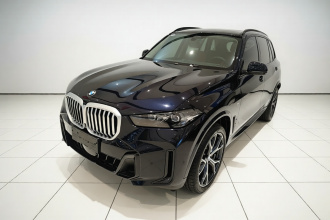 宝马X5 2025款 xDrive 30Li 尊享型M运动曜夜套装