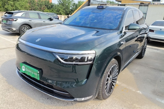 鸿蒙智行 问界M8 2025款 增程 Ultra版 53.4kWh 6座版 (192线激光雷达）