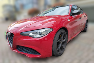 阿尔法·罗密欧 Giulia朱丽叶 2017款 2.0T 200HP 豪华版