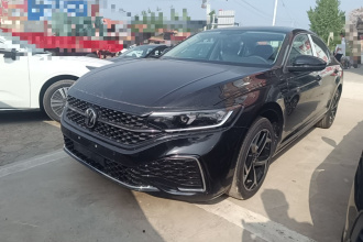 大众 帕萨特 2026款 出众款 380TSI 星空龙腾版