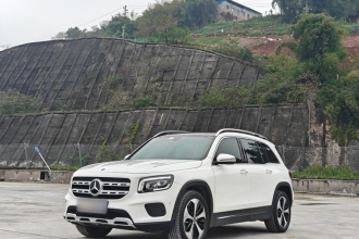 奔驰GLB 2021款 GLB 200 时尚型