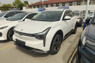 哪吒汽车 哪吒U 2022款 智400 三元锂