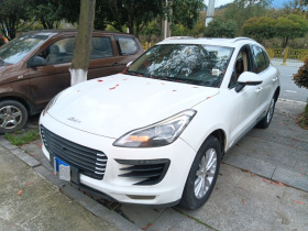 众泰SR9 2017款 2.0T 手动极致之光版