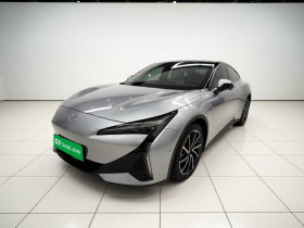 ARCFOX极狐 极狐 阿尔法S5 2024款 560MAX 185kW