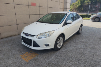 福特 福克斯 2012款 三厢 1.6L 自动舒适型