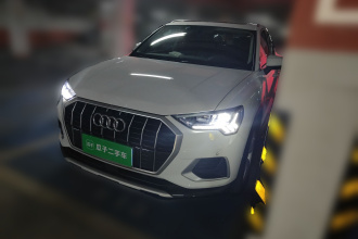 奥迪Q3 2021款 35 TFSI 时尚致雅型