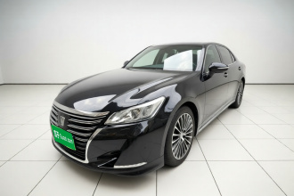 丰田 皇冠 2018款 2.0T 运动版
