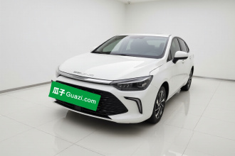 北京汽车 北京U5 PLUS 2021款 1.5T CVT尊贵版