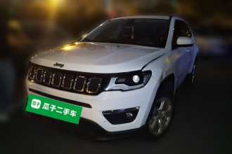 Jeep 指南者 2020款 220T 自动精英版