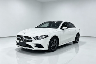 奔驰A级 2022款 改款 A 180 L 运动轿车