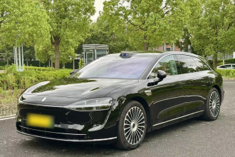 鸿蒙智行 享界S9T 2025款 增程 Ultra长续航版 (192线激光雷达）