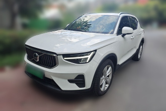 沃尔沃XC40 2023款 B3 智行时尚版