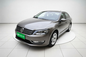 大众 帕萨特 2015款 1.8TSI DSG尊荣版