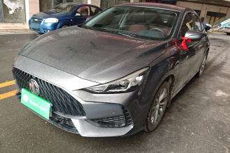 名爵 MG5 2023款 改款 180DVVT 手动风尚版