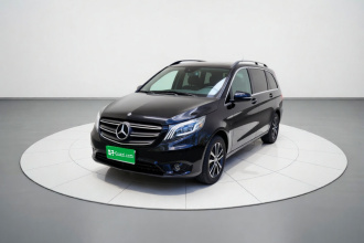 奔驰 威霆 2021款 2.0T 商务版 7座