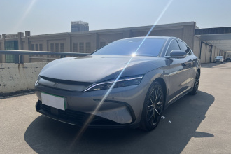 比亚迪 汉 2022款 EV 创世版 610KM四驱尊享型