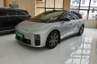 理想汽车 理想i6 2025款 四驱标准版