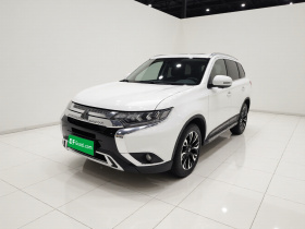 三菱 欧蓝德 2019款 2.4L 四驱致享版 7座 国V