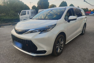 丰田 赛那SIENNA 2024款 2.5L混动 舒适版
