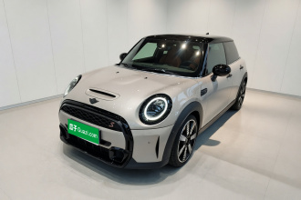 MINI 2023款 改款 2.0T COOPER S 艺术家 五门版