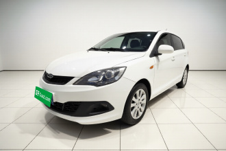 奇瑞 风云2 2013款 两厢 1.5L 手动锐意版