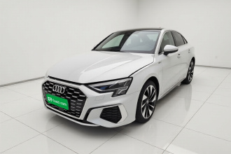 奥迪A3 2023款 改款 A3L Limousine 35 TFSI 时尚运动型