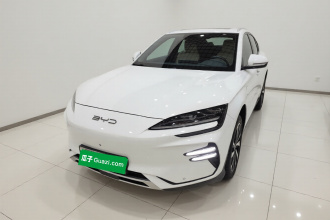 比亚迪 宋PLUS新能源 2024款 荣耀版 EV 520km 尊贵型