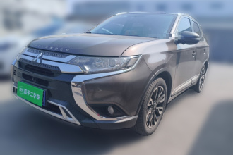 三菱 欧蓝德 2019款 2.0L 两驱畅享版 5座 国VI