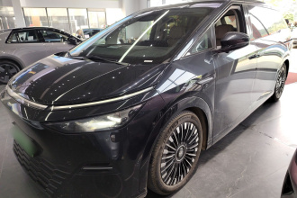 小鹏X9 2025款 纯电 740超长续航 Max