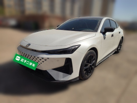 长安UNI-V 2025款 1.5T 500Bar高能版