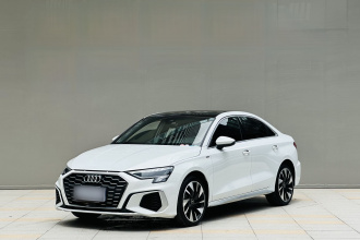 奥迪A3 2023款 改款 A3L Limousine 35 TFSI 时尚运动型