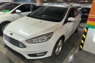 福特 福克斯 2020款 两厢经典 1.5L 自动风尚型